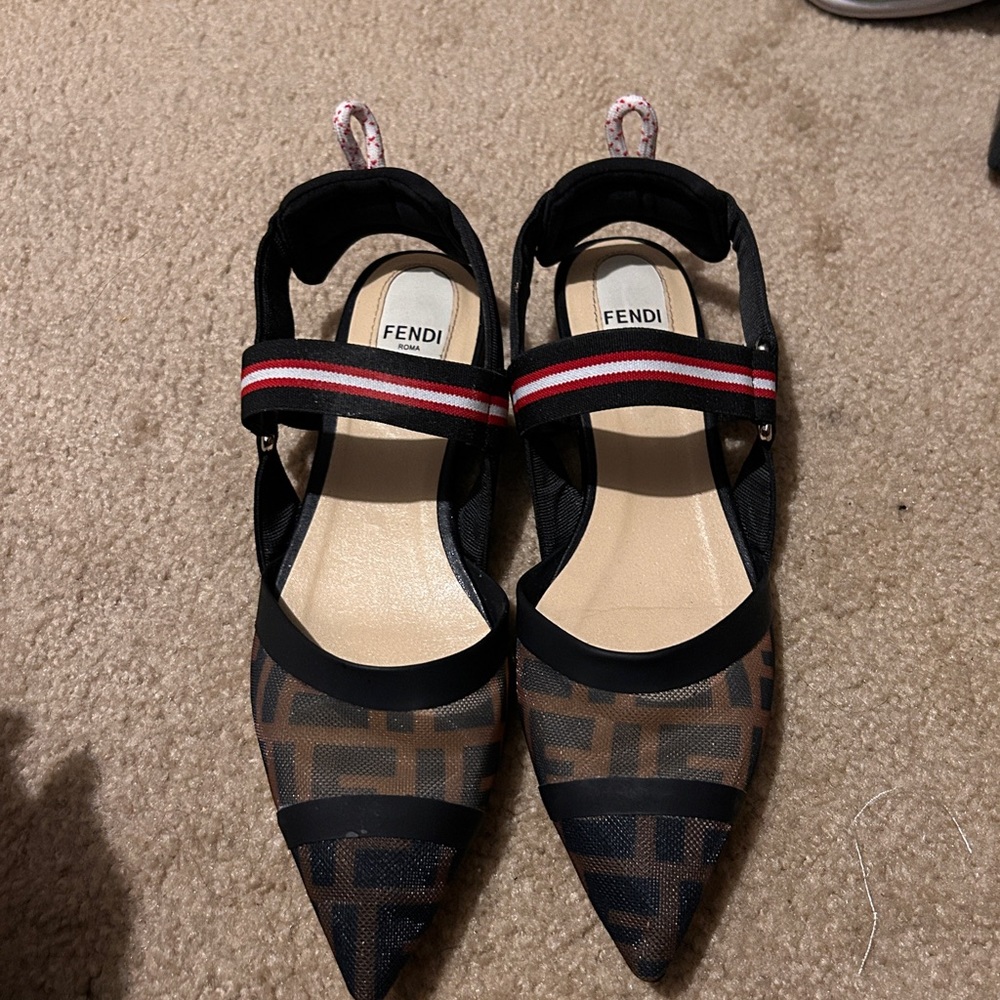 Fendi flats